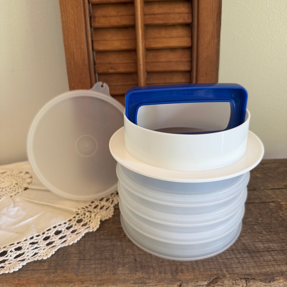 Tupperware Hamburger Press and Keepers Set White Blue Handle 6 Piece Vintage